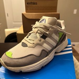 Adidas Yung 96 size 11 good condition